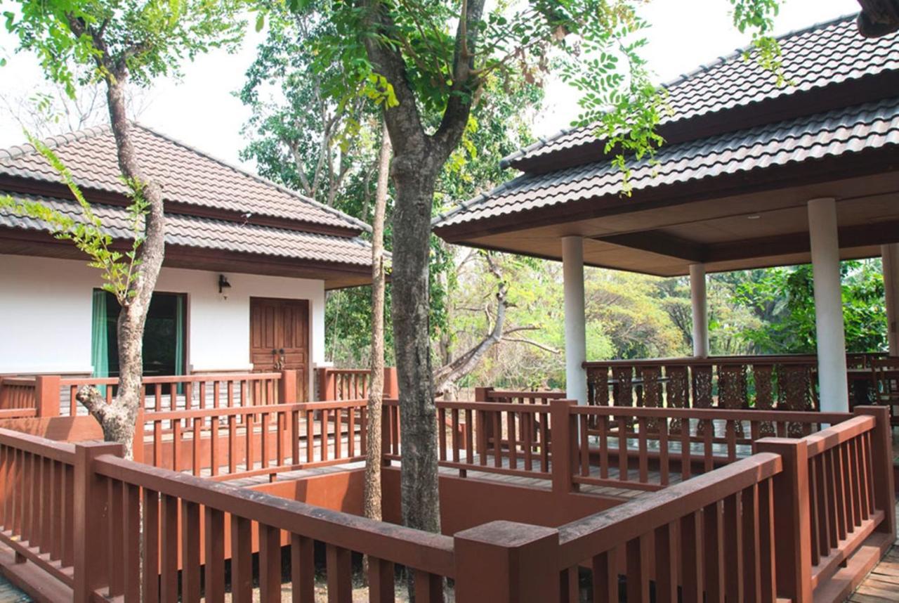 Tak Andaman Resort & Hotel Exterior foto